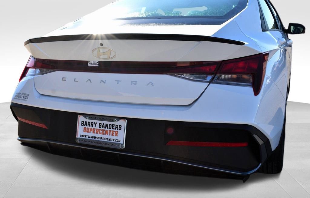 New 2026 Hyundai Elantra Sport image 12