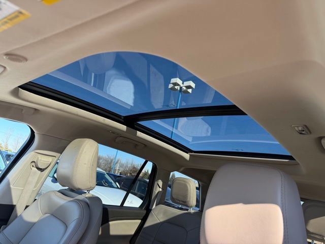 Used 2023 Lincoln Aviator AWD w/ Premium Package image 32