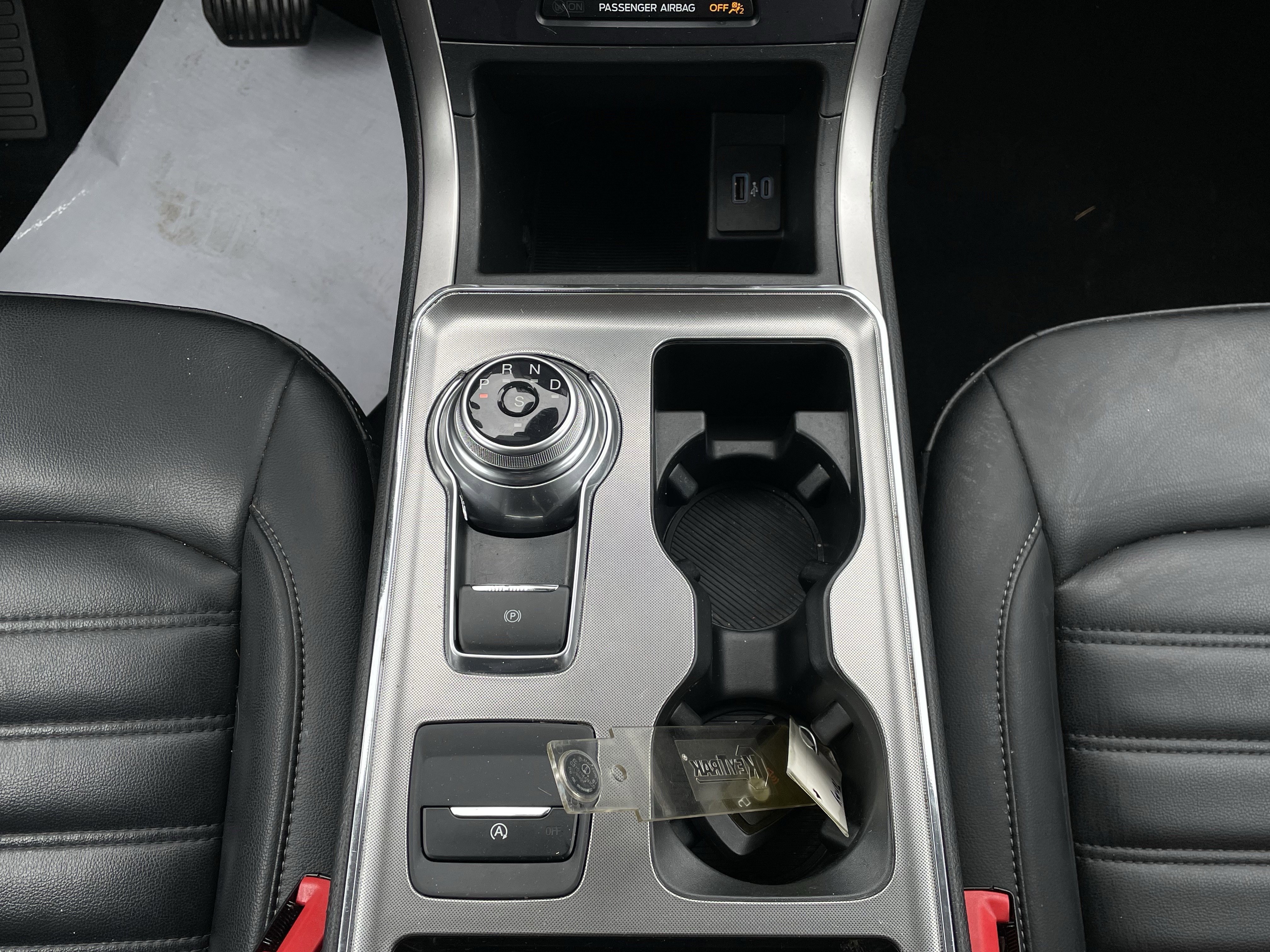 Used 2022 Ford Edge SEL w/ Class II Trailer Tow Package image 24