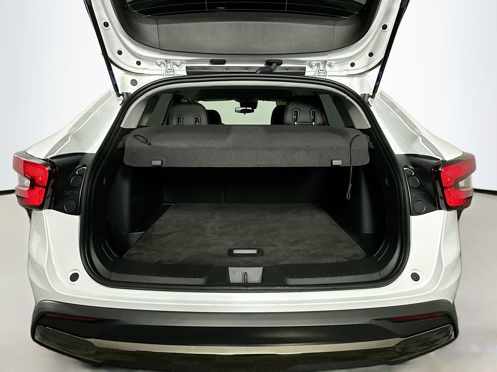 Used 2024 Chevrolet Trax ACTIV w/ Driver Confidence Package image 25