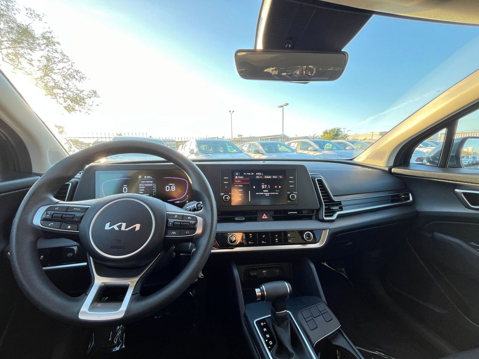 Used 2025 Kia Sportage LX FWD image 33