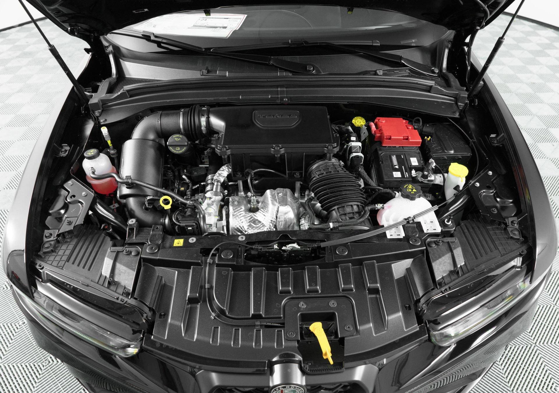 New 2025 Alfa Romeo Tonale w/ Premium Package AWD/4WD image 33
