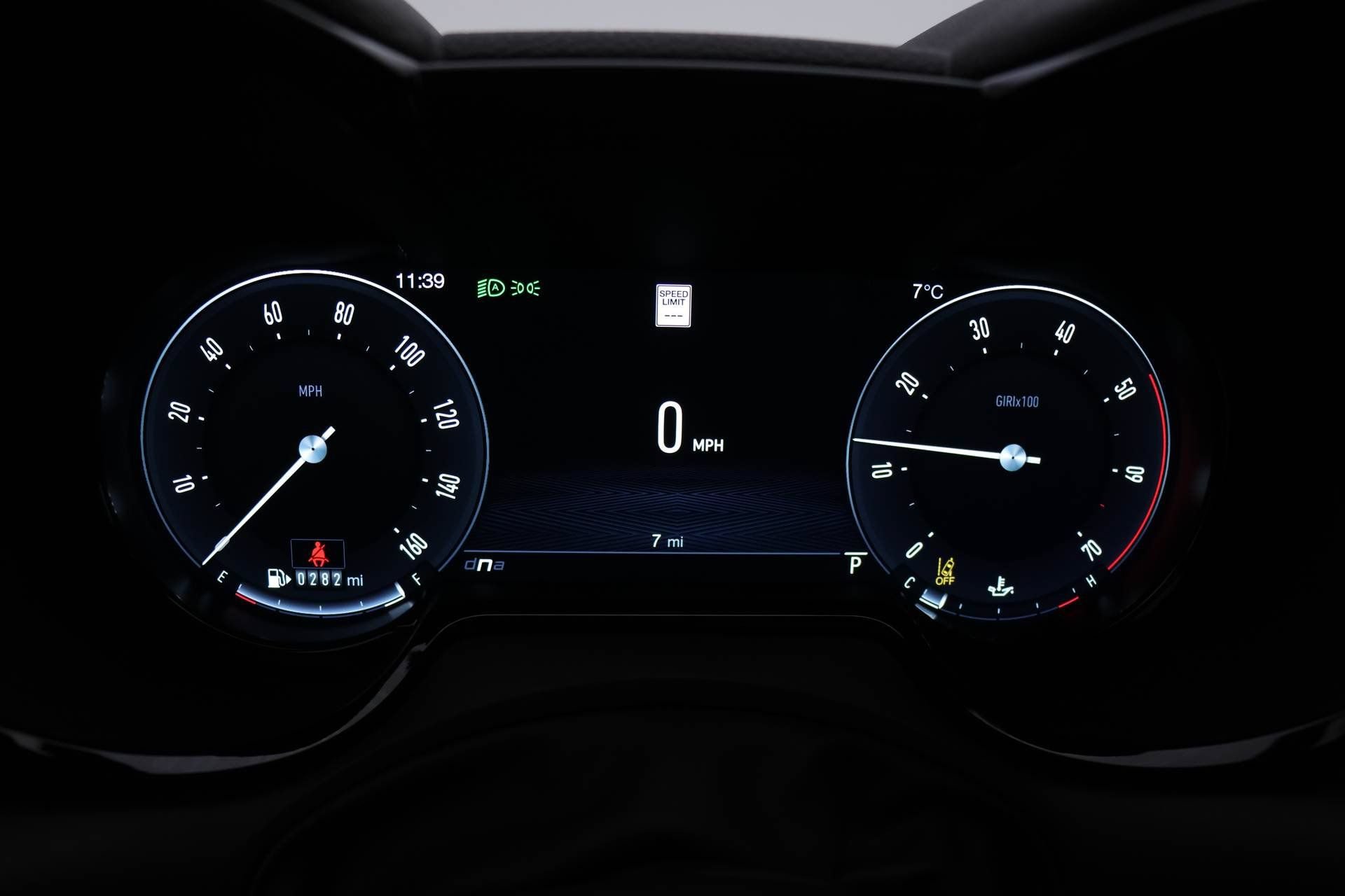 New 2025 Alfa Romeo Tonale w/ Premium Package AWD/4WD image 17