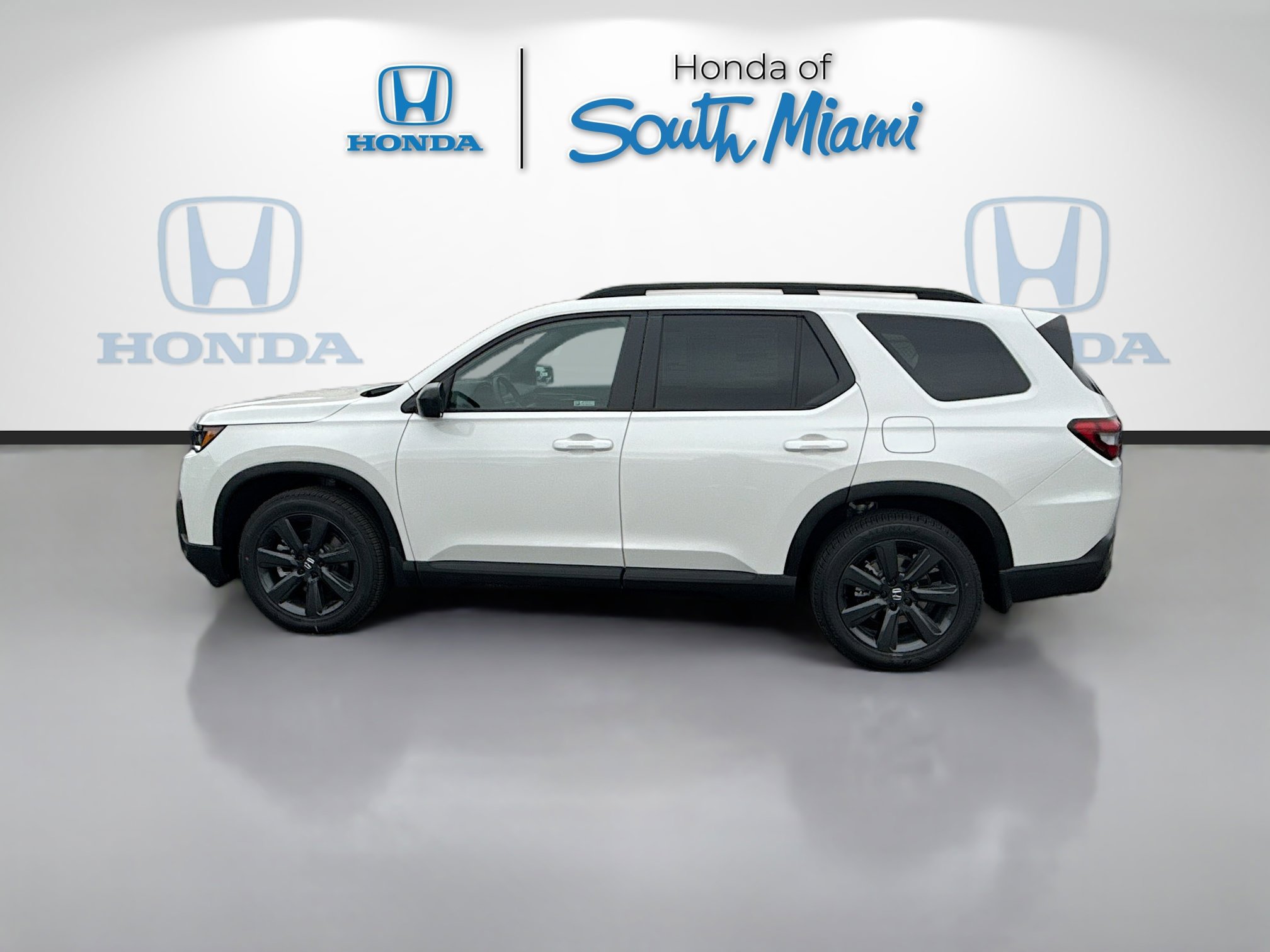New 2026 Honda Pilot Sport image 21