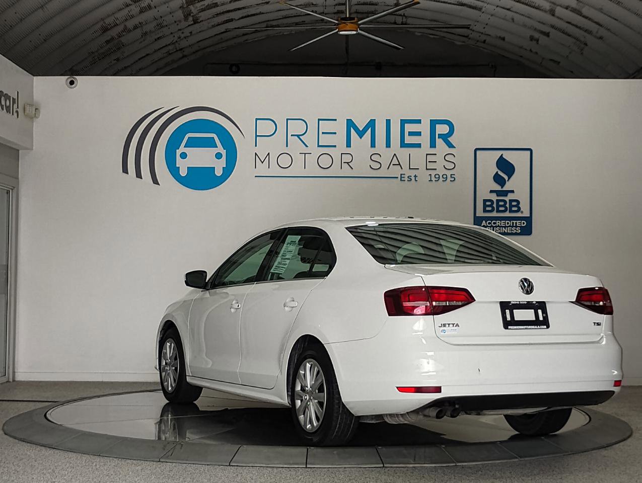 Used 2017 Volkswagen Jetta S FWD image 3