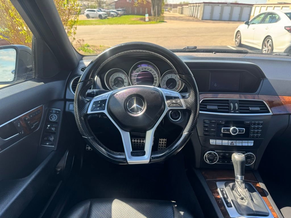 Used 2014 Mercedes-Benz C 300 4MATIC Sedan image 9