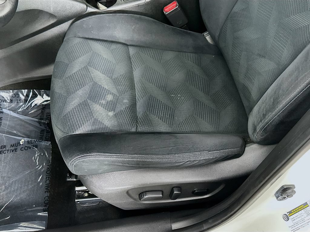Used 2016 Nissan Rogue SV w/ SV Premium Package FWD image 27