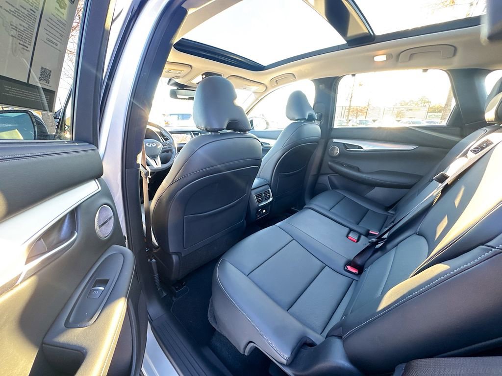 Used 2021 INFINITI QX50 Sensory w/ Cargo Package image 31