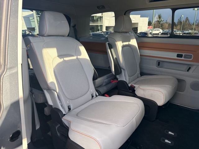 Used 2025 Volkswagen ID. Buzz 1st Edition image 14