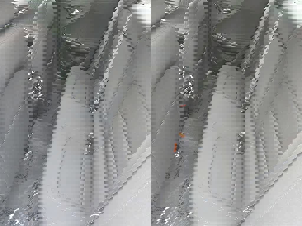 Used 2023 Chevrolet Malibu LT image 12