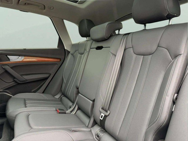 Certified 2023 Audi Q5 2.0T Premium Plus w/ Premium Plus Package AWD/4WD image 23