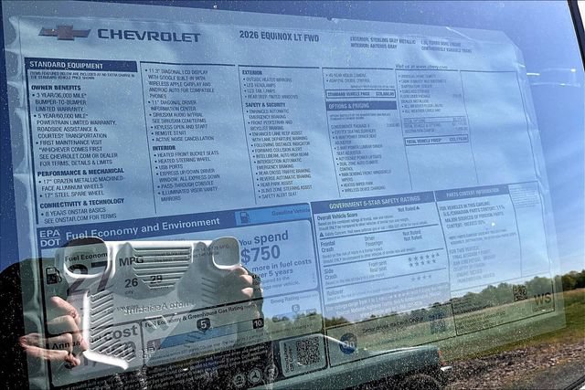 New 2026 Chevrolet Equinox LT w/ Convenience Package II FWD image 12