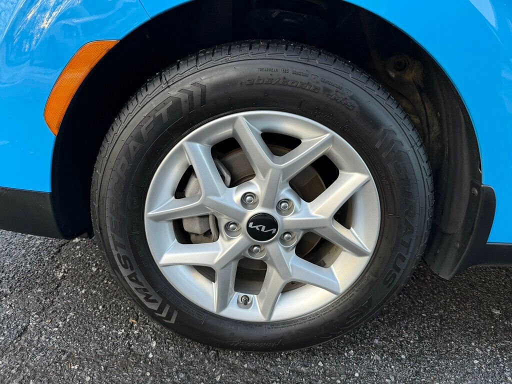 Used 2023 Kia Soul S image 12
