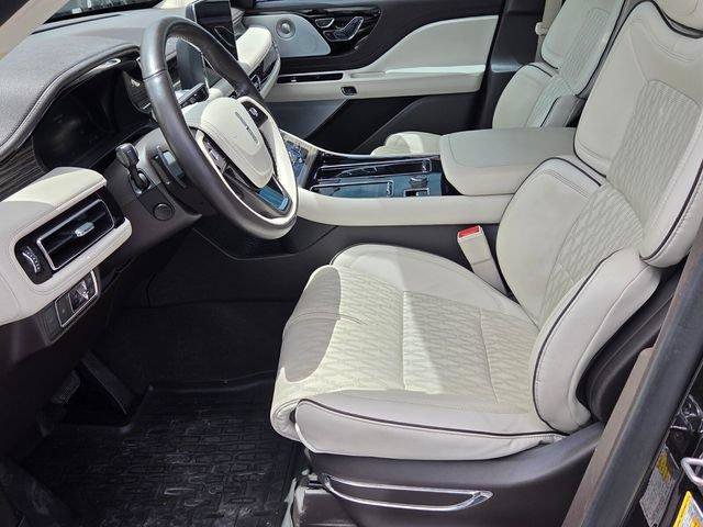 Used 2020 Lincoln Aviator Black Label AWD/4WD image 10