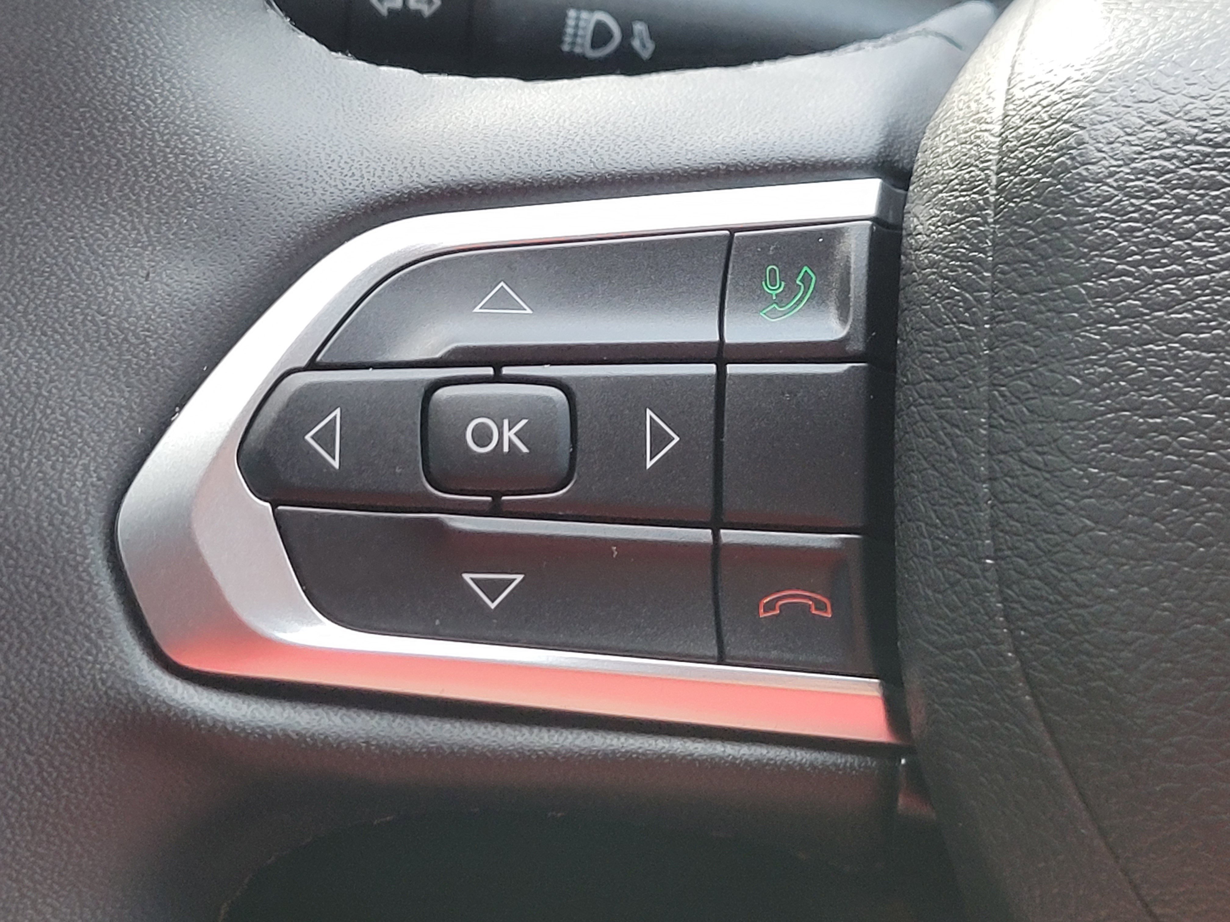 Used 2023 Jeep Compass Latitude image 26
