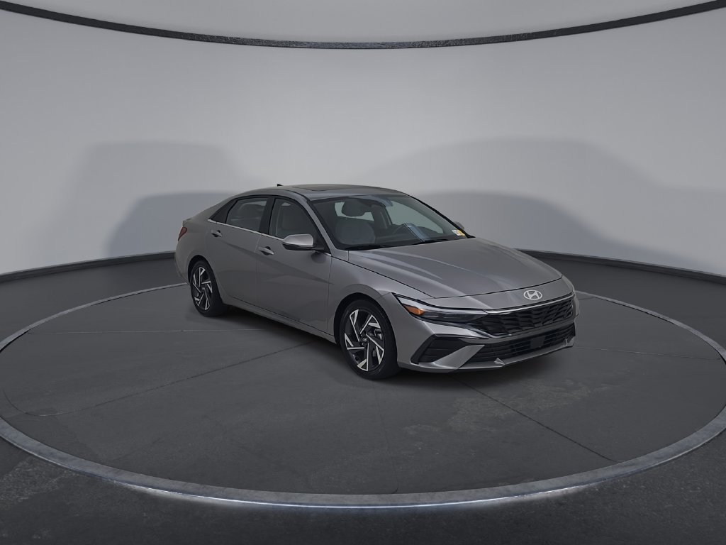 Used 2025 Hyundai Elantra Limited FWD image 3