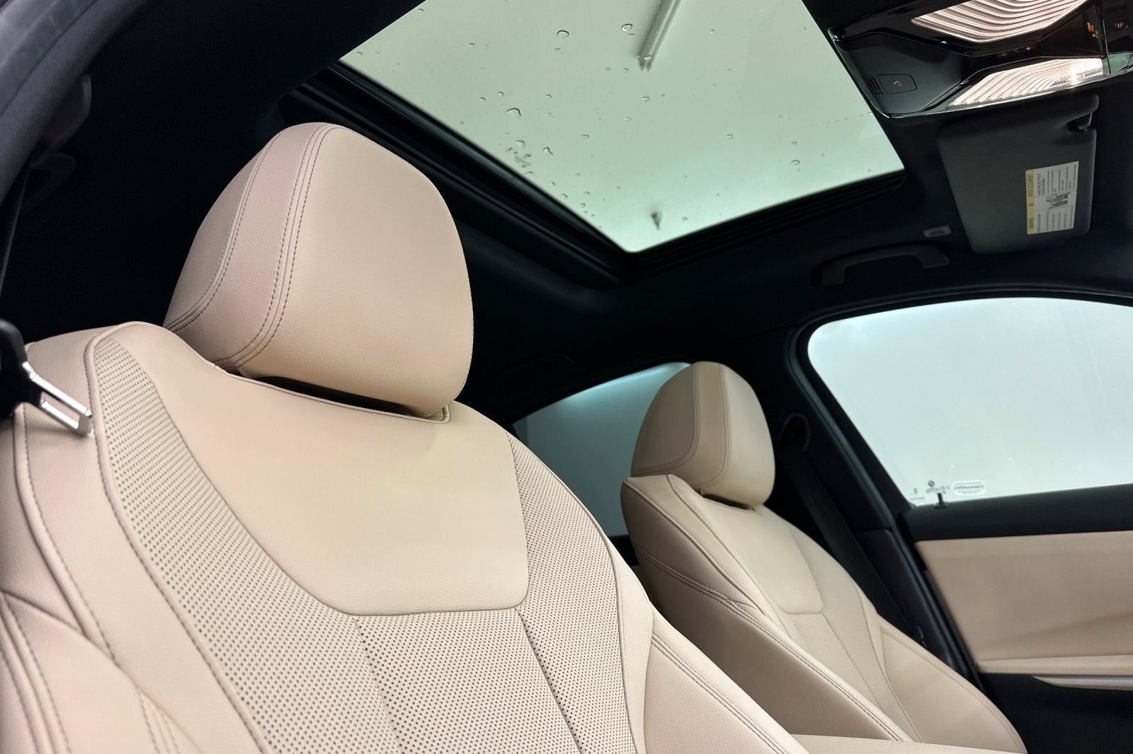 Certified 2024 BMW 330i Sedan w/ Convenience Package image 25