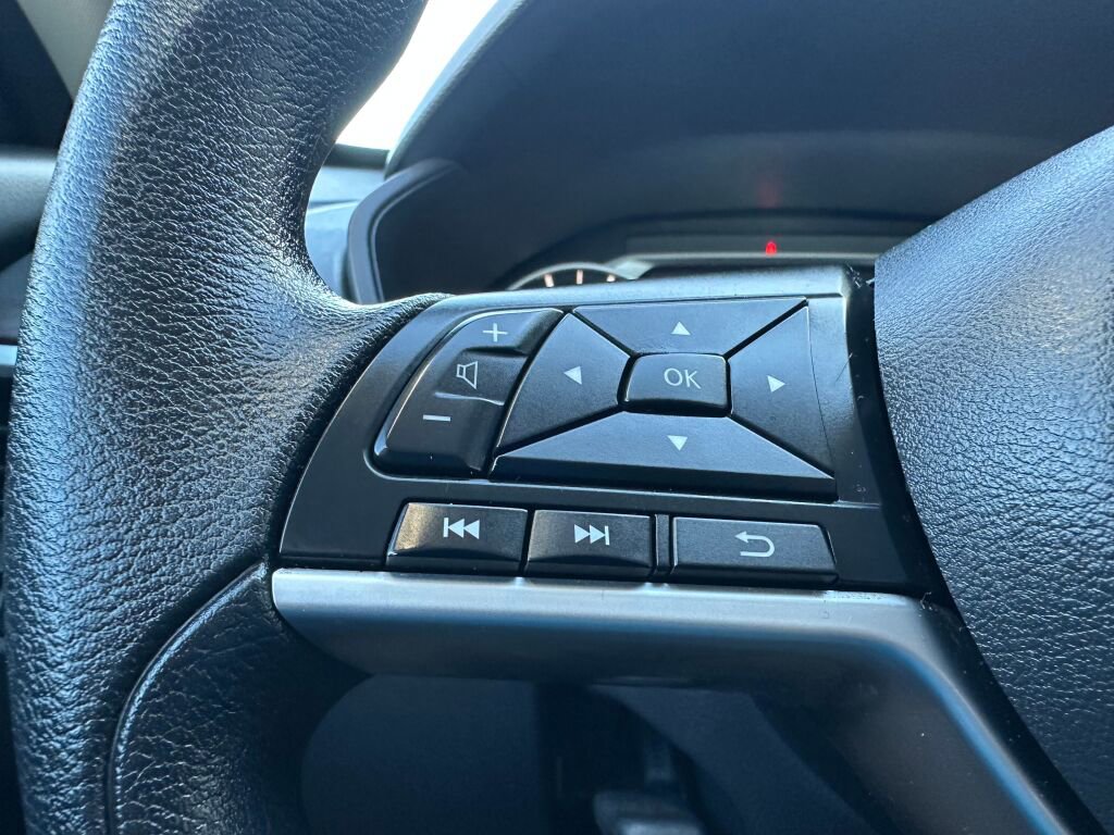 Used 2023 Nissan Sentra SR w/ SR Premium Package image 15