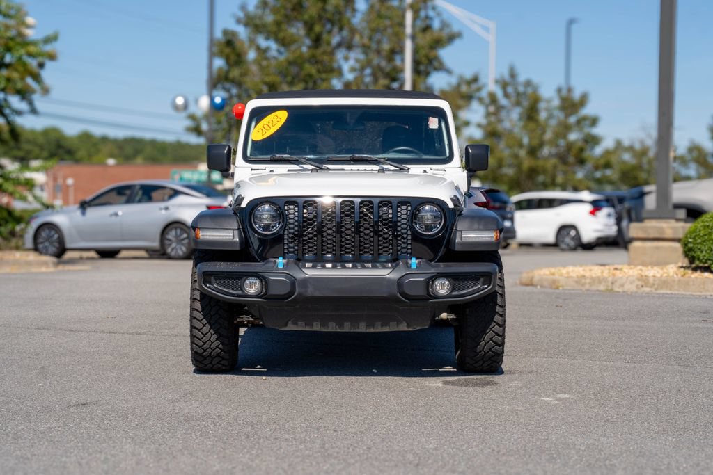 Used 2023 Jeep Wrangler Unlimited w/ Cold Weather Group AWD/4WD image 2