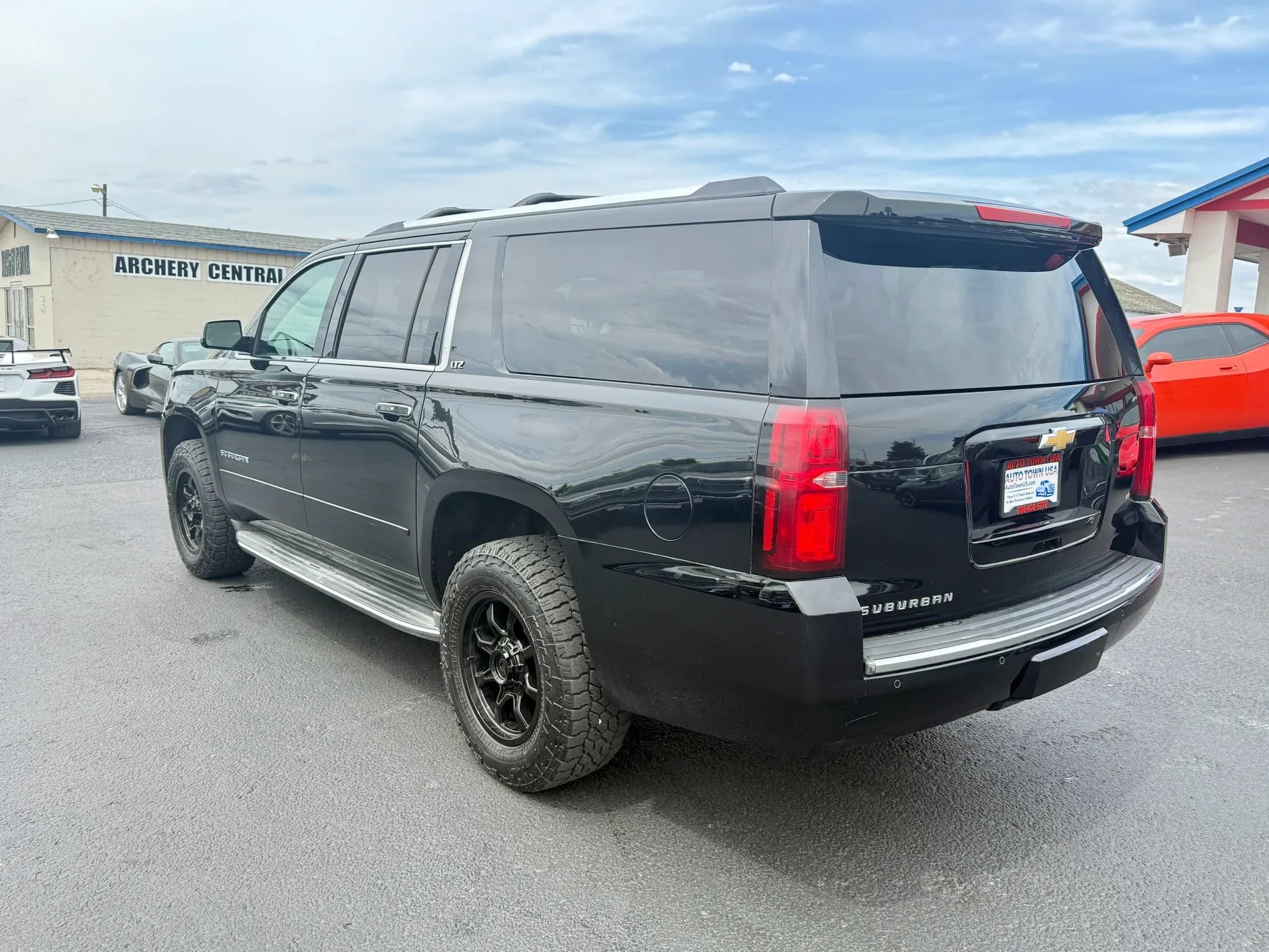 Used 2015 Chevrolet Suburban LTZ w/ Max Trailering Package AWD/4WD image 3