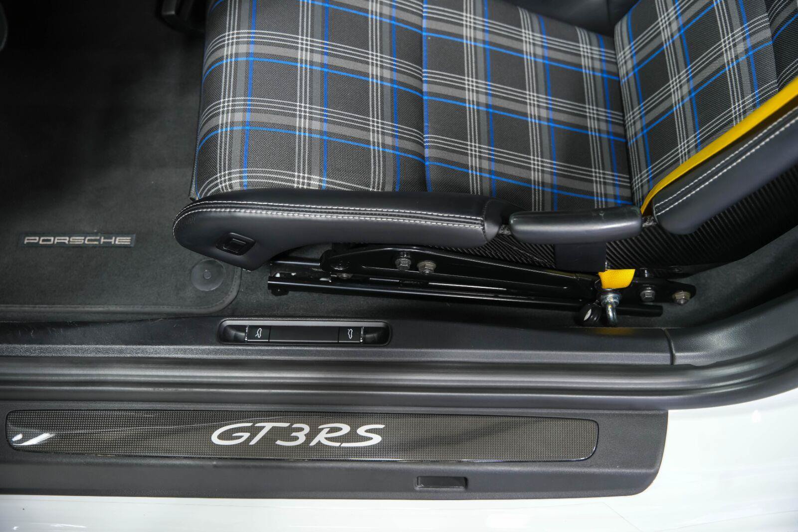 Used 2016 Porsche 911 GT3 RS RWD image 99