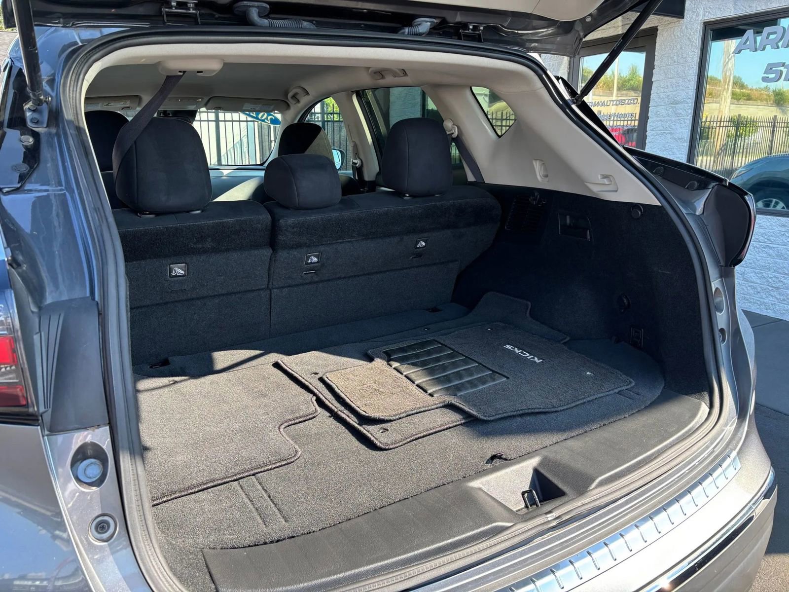 Used 2022 Nissan Murano S image 24