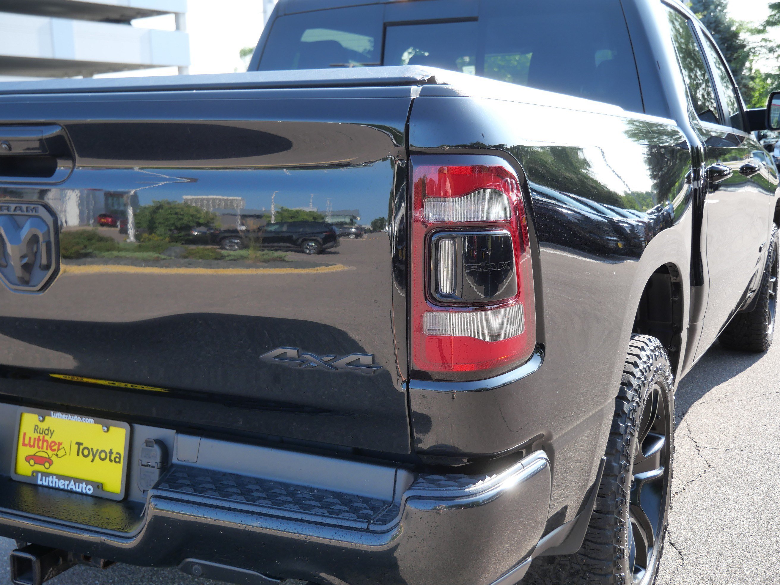 Used 2021 RAM 1500 Big Horn AWD/4WD image 17
