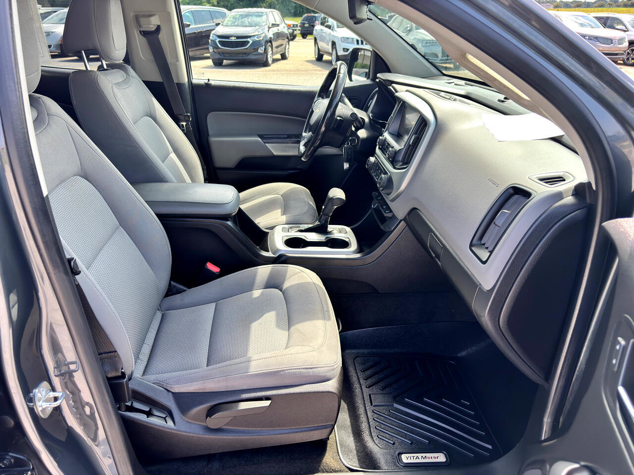 Used 2017 Chevrolet Colorado LT w/ Safety Package image 24