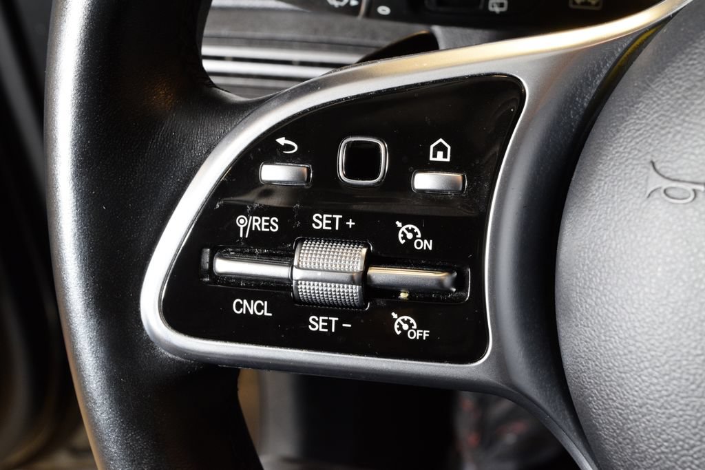 Used 2021 Mercedes-Benz GLC 300 4MATIC image 21