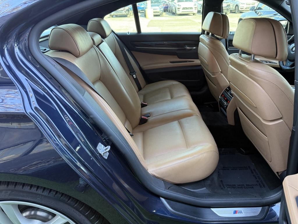 Used 2015 BMW 740i RWD image 17