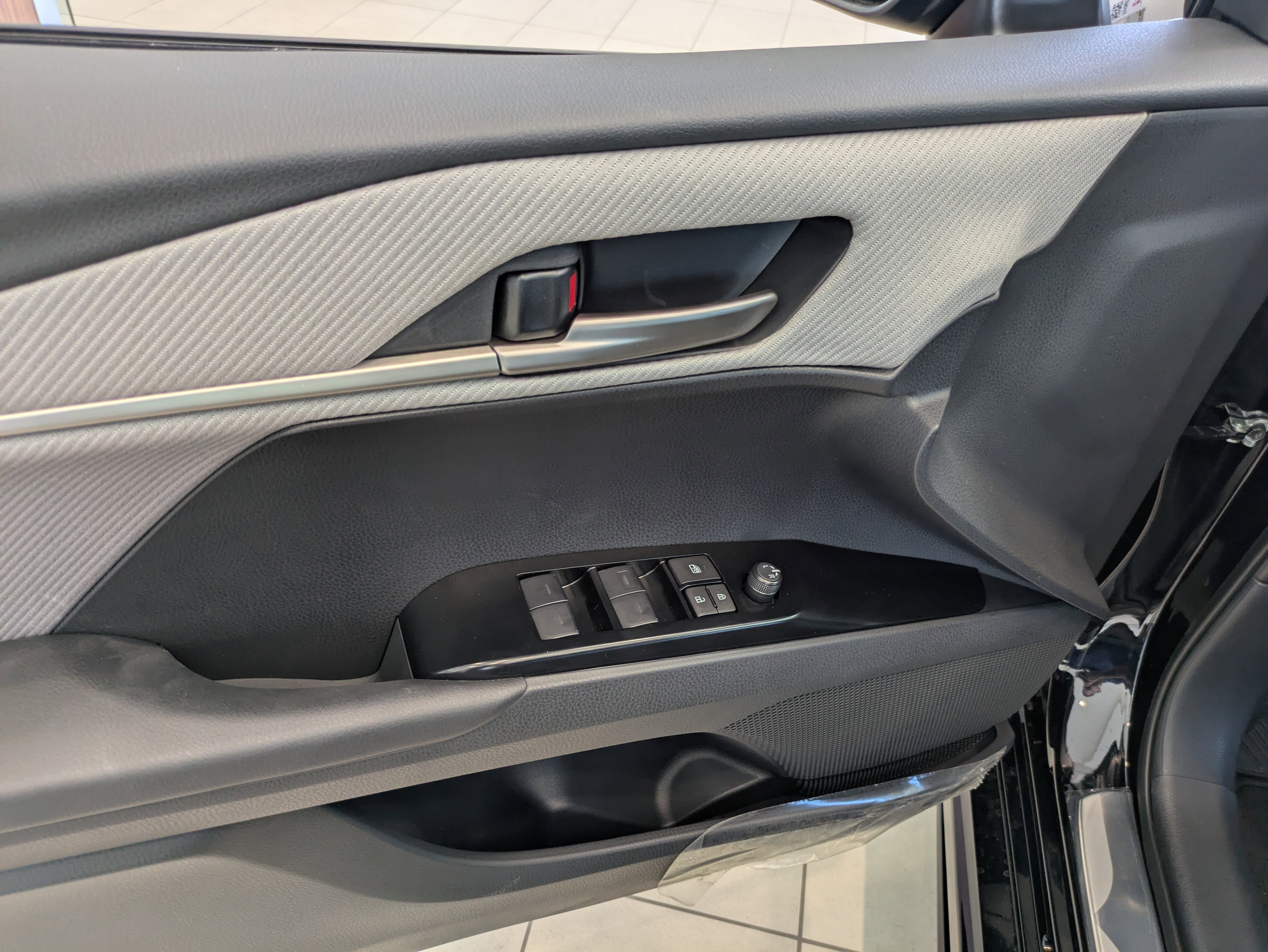 New 2026 Toyota Camry SE image 7