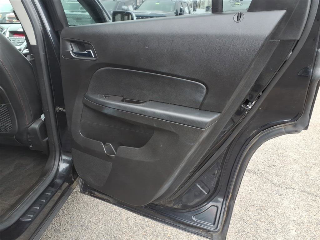 Used 2011 GMC Terrain SLT image 13