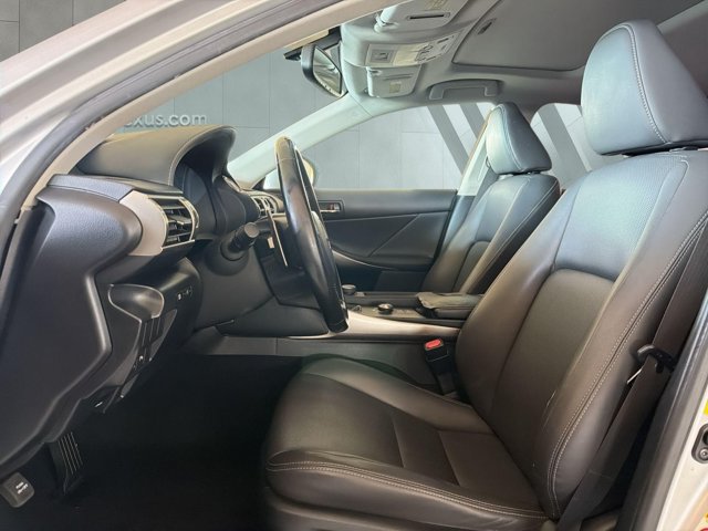 Used 2016 Lexus IS 200t w/ Premium Package RWD image 9