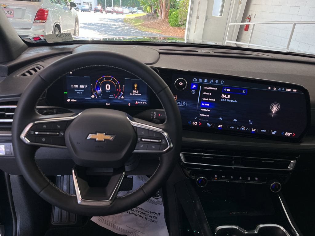 New 2026 Chevrolet Traverse LT FWD image 18