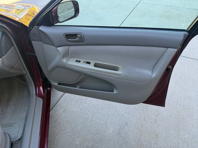 Used 2003 Toyota Camry LE w/ Fleet Convenience Pkg FWD image 22