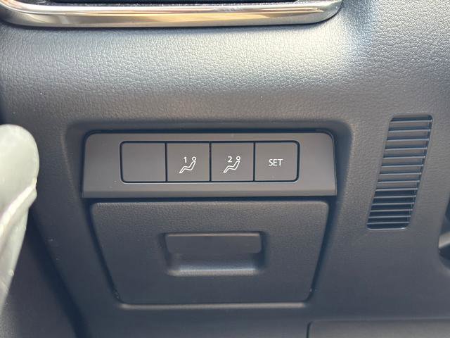 Used 2025 MAZDA CX-30 AWD 2.5 S w/ Preferred Package image 24