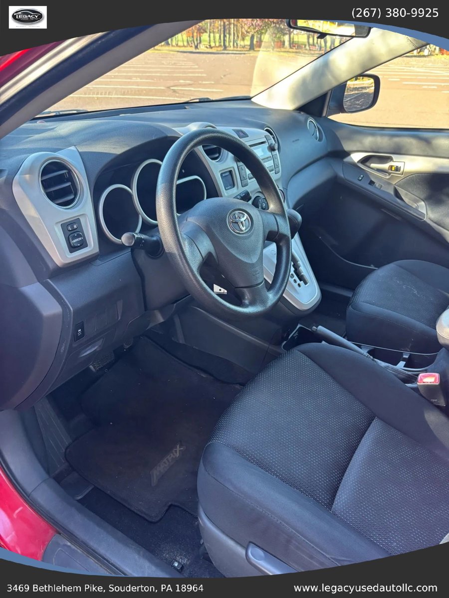 Used 2010 Toyota Matrix image 18