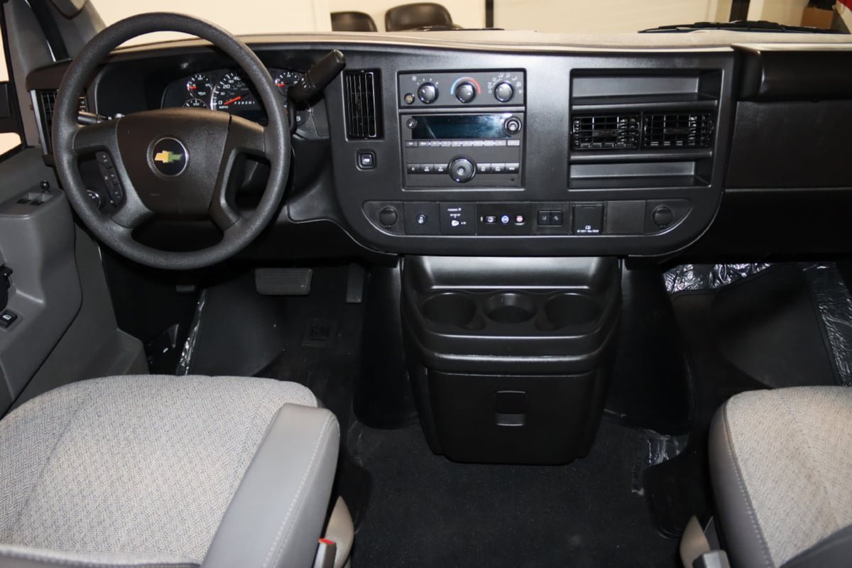 Used 2025 Chevrolet Express 3500 LT w/ LT Preferred Equipment Group RWD image 58