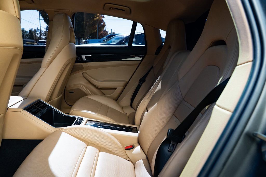 Used 2020 Porsche Panamera 4 w/ Premium Package Plus image 22