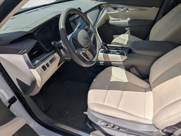 Used 2023 Cadillac XT5 Premium Luxury image 13