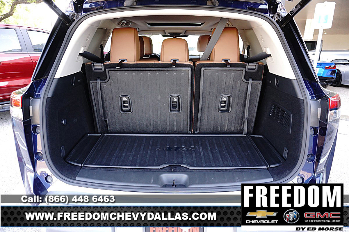 Used 2024 Nissan Pathfinder Platinum w/ Cargo Package image 46