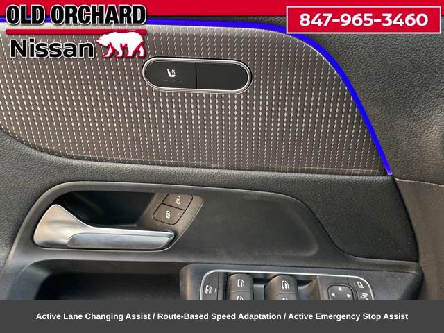 Used 2022 Mercedes-Benz EQB 350 4MATIC image 11