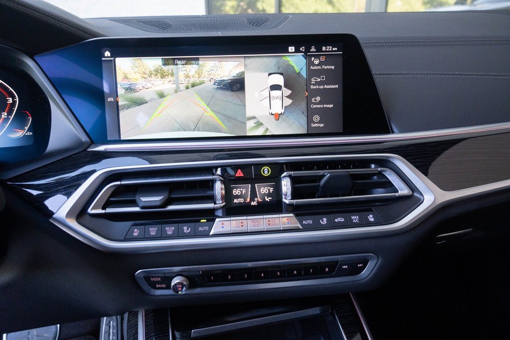 Used 2020 BMW X7 M50i w/ Dynamic Handling Package image 14