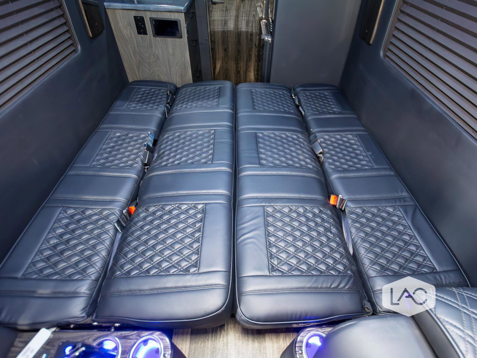 Used 2025 Mercedes-Benz Sprinter 3500 image 10