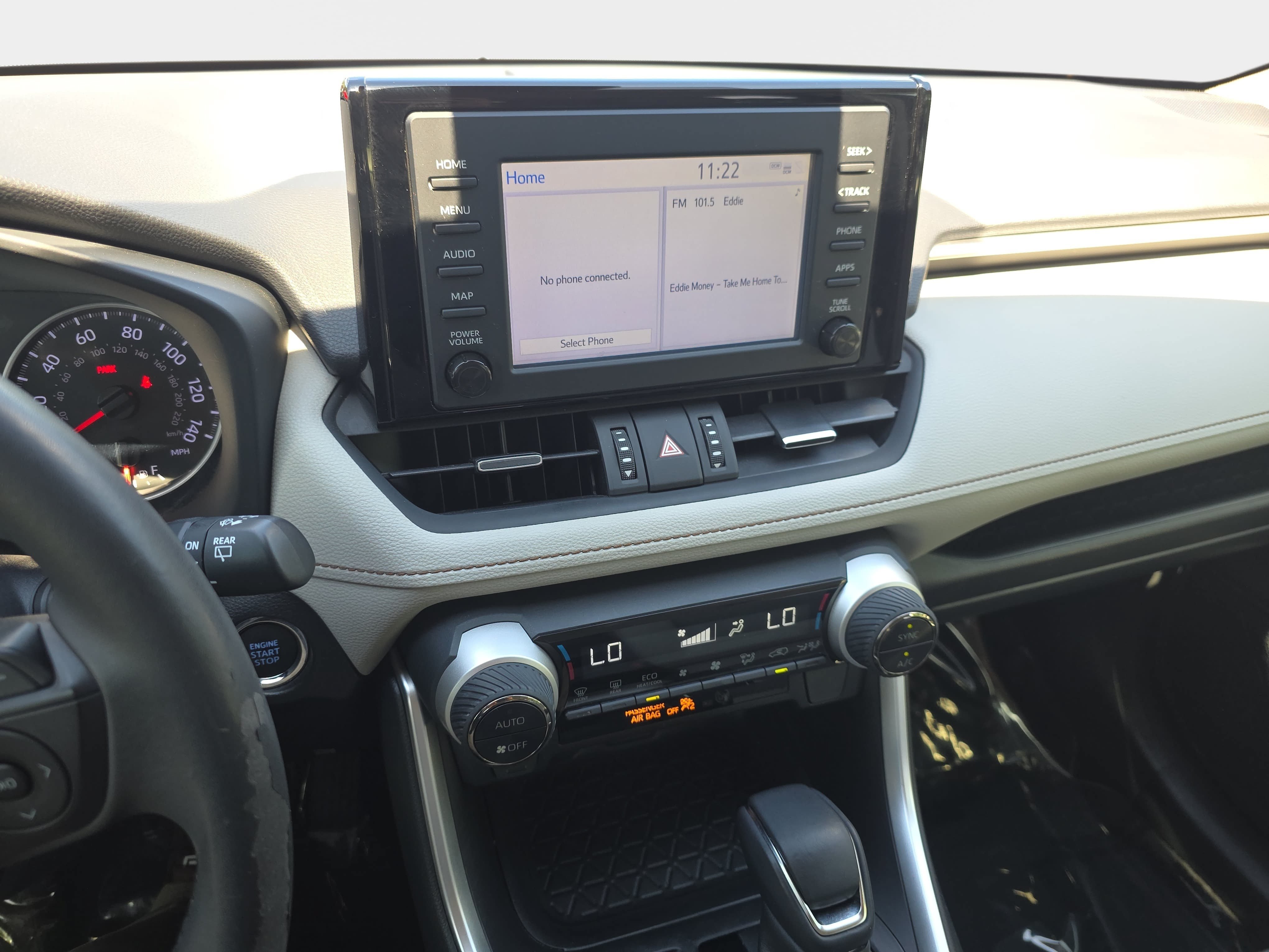 Used 2019 Toyota RAV4 XLE Premium FWD image 18