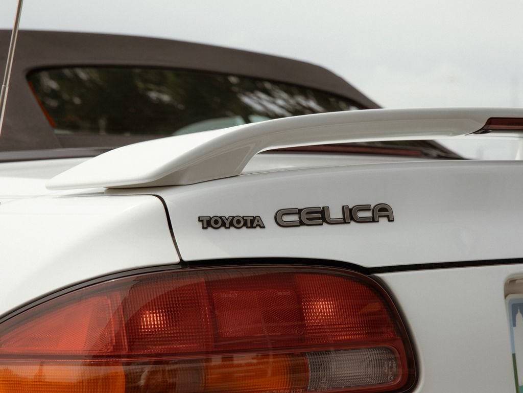 Used 1999 Toyota Celica GT w/ Upgrade Value Pkg FWD image 6