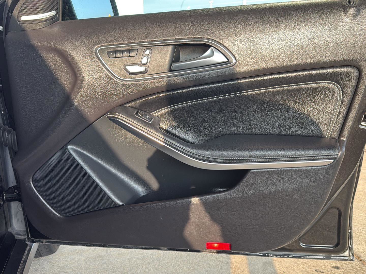 Used 2019 Mercedes-Benz GLA 250 4MATIC w/ Multimedia Package image 33