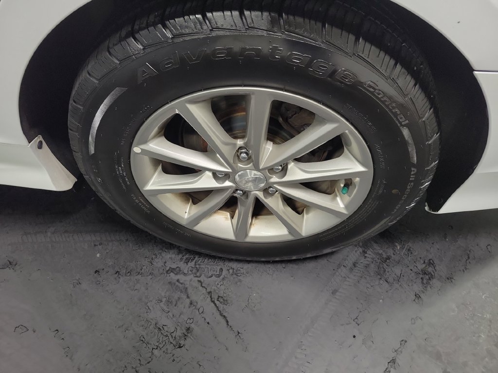 Used 2018 Hyundai Sonata SE FWD image 13