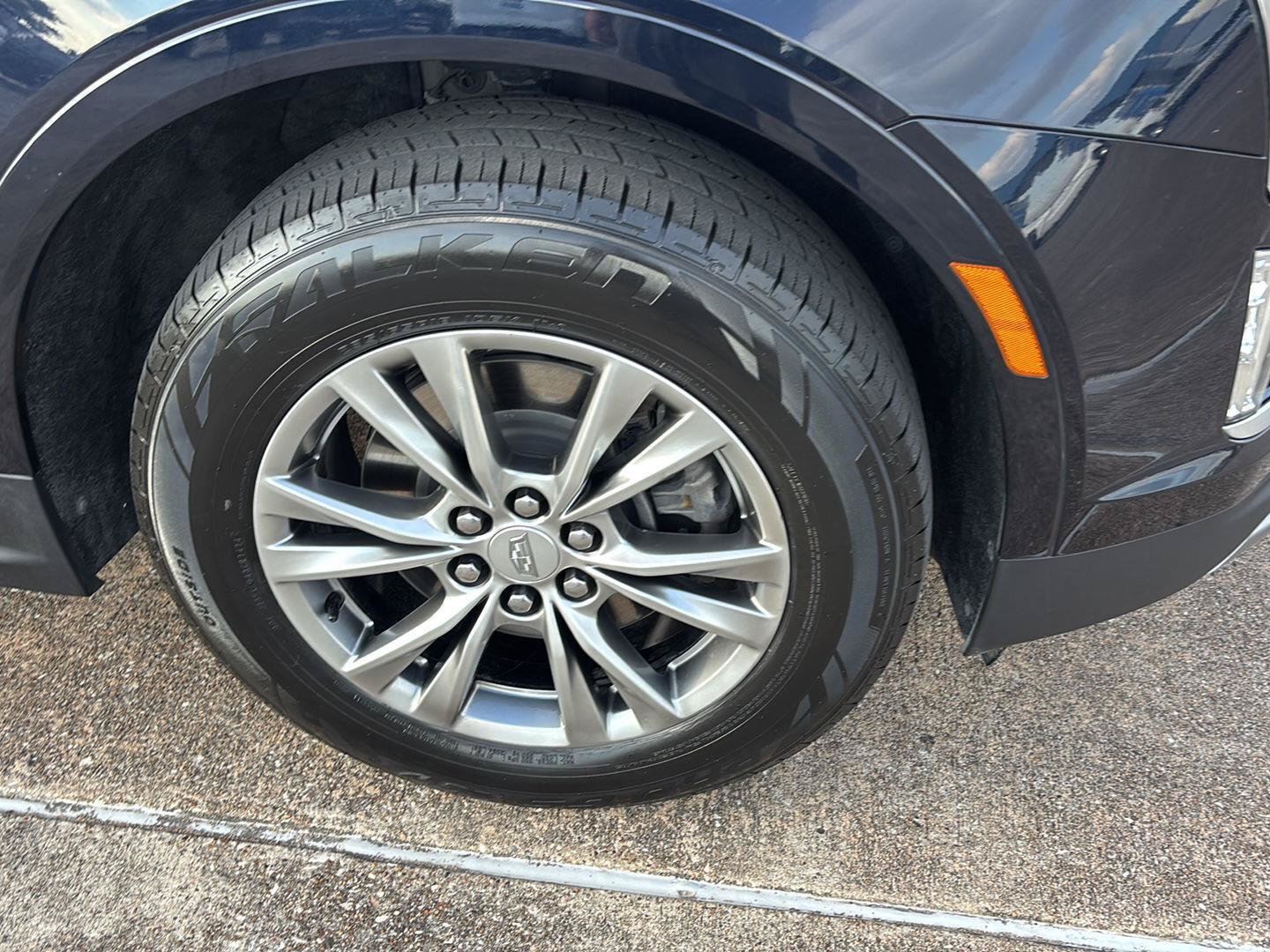 Used 2022 Cadillac XT5 Premium Luxury FWD image 8