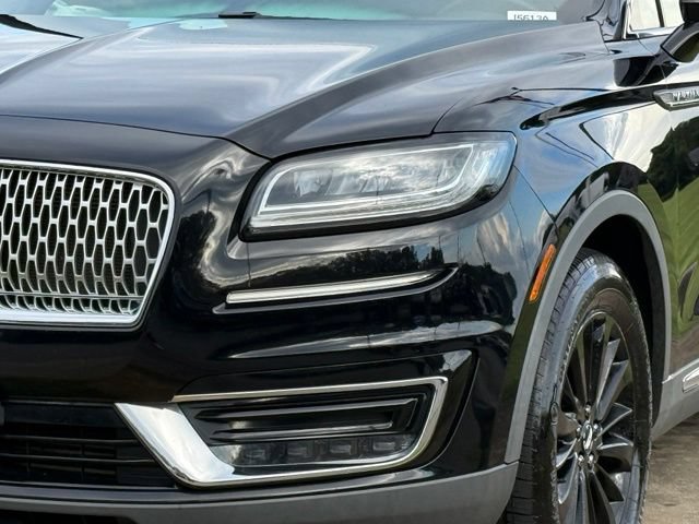Used 2019 Lincoln Nautilus Select AWD/4WD image 11